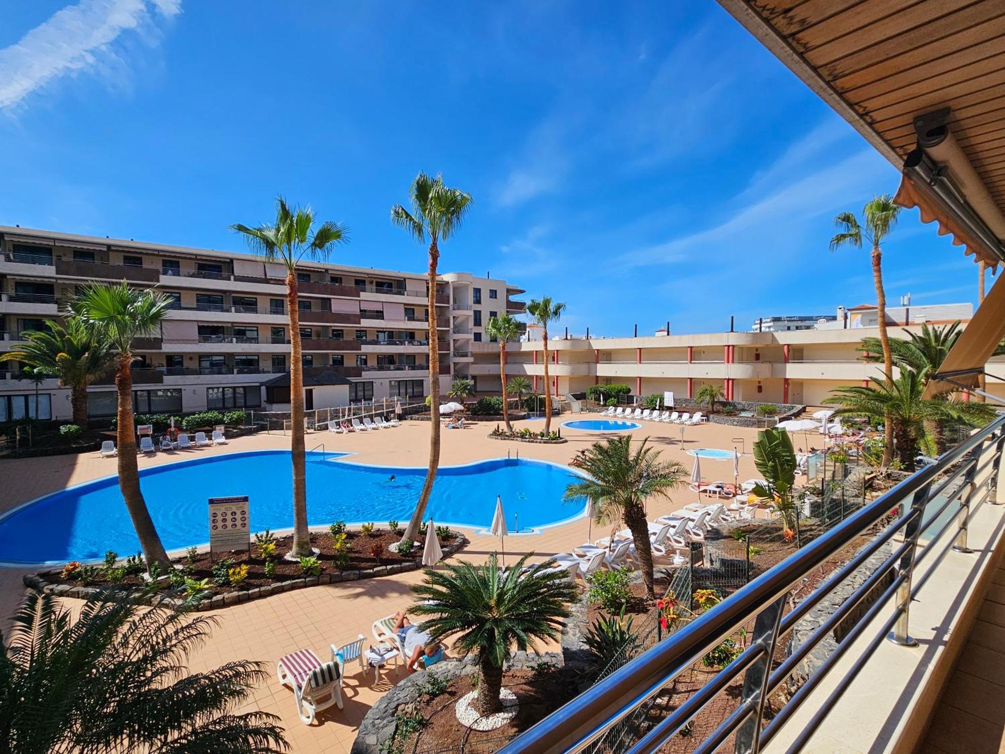 Ocean Breeze Lägenhet Puerto de Santiago  Exteriör bild
